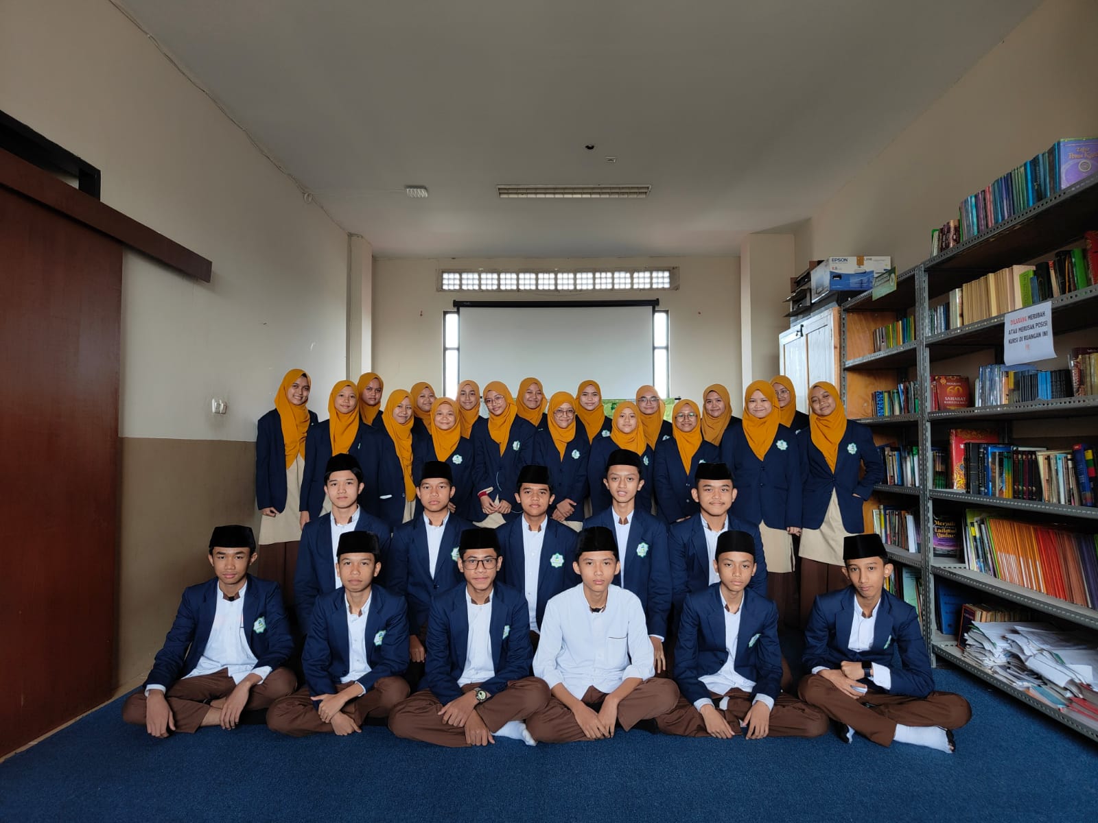 Santri Pesantren Persatuan Islam 27. Kelas 3 Tsanawiyah Tahun Pelajaran 2021/2022